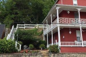 Elmwood House, Юрика-Спрингс