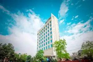 Отель «Sarovar Portico Jaipur»