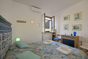 Elizabeth House-100m Lake & Priv Parking - Happy Rentals, Тосколано-Мадерно