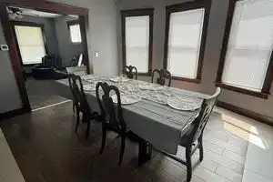 Newly Renovated Spacious Home! Minutes from cedar point and downtown Sandusky!, Сандаскай