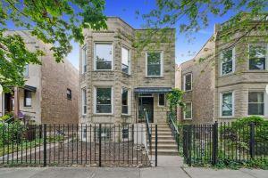 Clean, Private, Cozy Urban Oasis Chicago Greystone in Heart of Logan Square, Чикаго