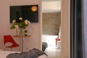 b&b Amor, Рим