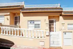 Beachfront Bungalow in la Mata, Torrevieja, Торревьеха
