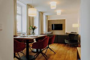 Domfreyheit No. 5 - exclusive vacation apartment in Naumburg, Наумбург