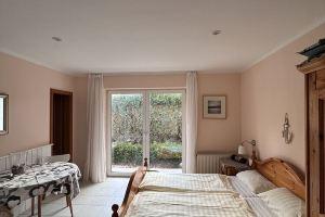 Ein Zimmer Apartment mit Kitchenette, Balkon, Bad im Landhausstil, Остзеебад Преров