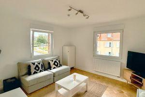 Casa Rossa - Modern, Renoviert, Gemütlich - 15min von Frankfurt, Франкфурт-на-Майне
