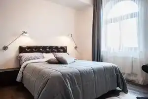 Modern Two-Bedroom Apartment in Historic Downtown, Минск