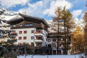 Apartment in Aosta Valley Near Ski Lift, Брёй-Червиния