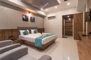 Lucky Inn Suites, Джомтьен