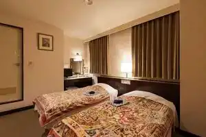 Business Hotel Suzuya, Такасаки