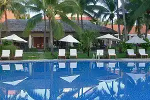 Blue Ocean Resort, Муине