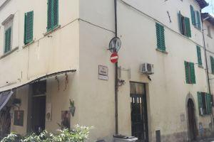 Camere Mazzini 49, Сансеполькро