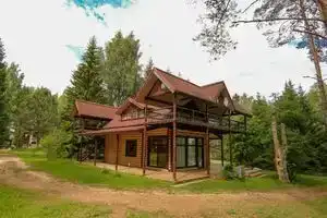 Wonderful World Hut, Барaнoво