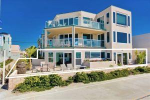 Ground Level Patio and Free Rentals - Charming Oceanfront Escape, Сан-Диего