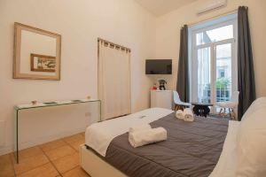 Holiday Houses Napoli, Неаполь