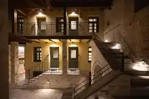 Bodrum Suites, Янина