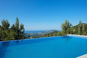 Charming villa with 1 bedroom and WiFi, AC in amazing Antalya, Калкан
