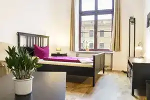 Gwuni Mopera B u.B, Лейпциг
