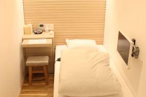 Executive Spa & Capsule Wellbe Fukuoka - Caters to Men, Фукуока