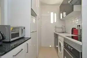 7 Mins from The Beach, Shared Pool Free Wifi, Торревьеха