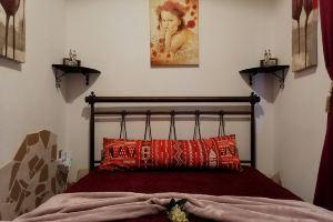 Charming Rhodes Apartment in Historic Center, Родос