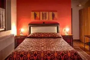 Charoula Rooms, Калаврита