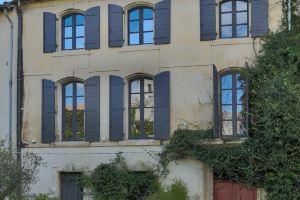 Beautiful apartment in the heart of the Roquette district, comfort assured, Арль