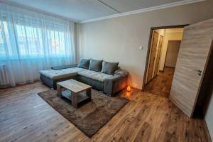 Cozy Downtown Nook Apartment for Rent, Кечкемет