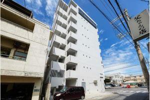 New Normal Hotel in MATSUYAMA, Наха