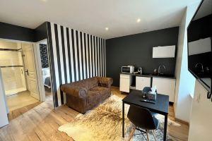 Lescinqsuites / Le Chivas - Dabnb, Лимож