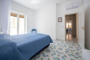 Blue Moon is a comfortable holiday house located in the heart of Maiori, Майори