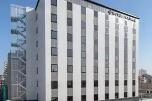 HOTEL PREFORT NISHIAKASHI, Кобе