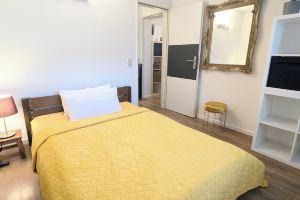 Family friendly apartment with free parking, Кёльн