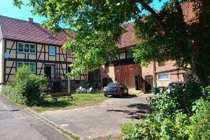 Vacation apartment Baunatal - quiet apartment at the end of a cul-de-sac, Баунаталь