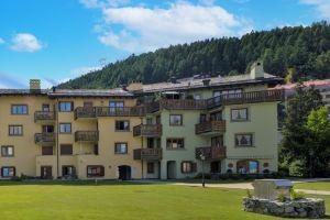 Chesa Ludains 8 St Moritz, Санкт-Мориц