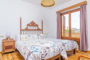 XALET CA S'HEREU - Villa with private pool in Cala Millor. Free WiFi, Кала-Бона