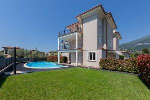 Appartamento in Villa Beatrice PT7 by Wonderful Italy, Тосколано-Мадерно