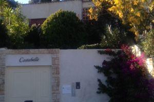 In villa center, air-conditioned, T3 80 M2 terrace /garden + parking 4/5 people, Каси