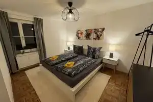 Stylisches Elbjuwel-apartment mit Vollausstattung, Bad, Küche, TV, Kingsize-bett, Дрезден