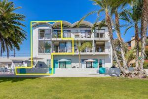 Multiple Bay View Balconies and Spacious Patio - Enchanting Tropical Retreat, Сан-Диего