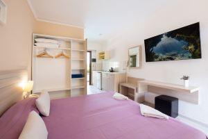 Terinikos Sunny Garden Hotel & Junior Suites, Лалисос