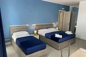 Naxos Laguna Beach, Джиардини-Наксос