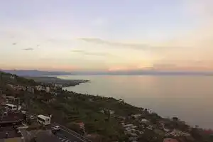 Il Balcone di Galatea, Ачиреале