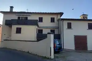 Detached house for relaxation in the center of Anghiari, Ангьяри