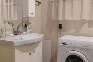 Georgia's Family Apartment, Ираклион
