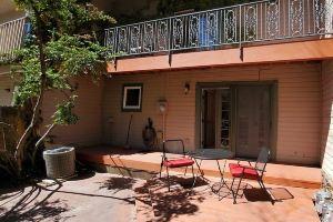 NEW* Sammy's Place! Clean, Comfy, Stylish & Peaceful - Entire East End Townhouse, Бойсе