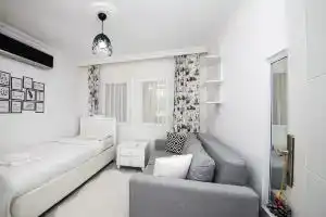 Chic House with Shared Pool Near Sea in Yalikavak, Гюндоган