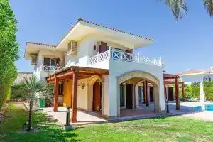 Sharm and Charm . . ., Шарм-эль-Шейх