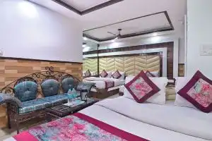 Отель «Smyle Inn - 3 minutes walk From New Delhi Railway Station»