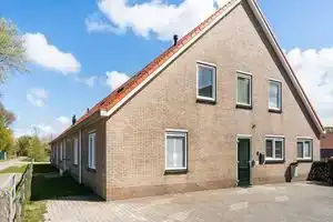 Island Retreat for Families, Нес